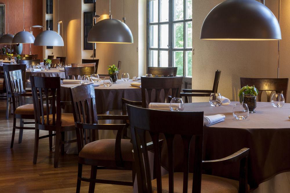 Ac Hotel Palacio De Santa Ana By Marriott Valladolid Exteriér fotografie Restaurant