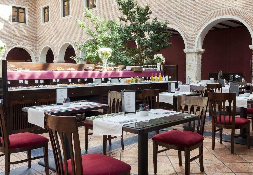Ac Hotel Palacio De Santa Ana By Marriott Valladolid Exteriér fotografie Restaurant