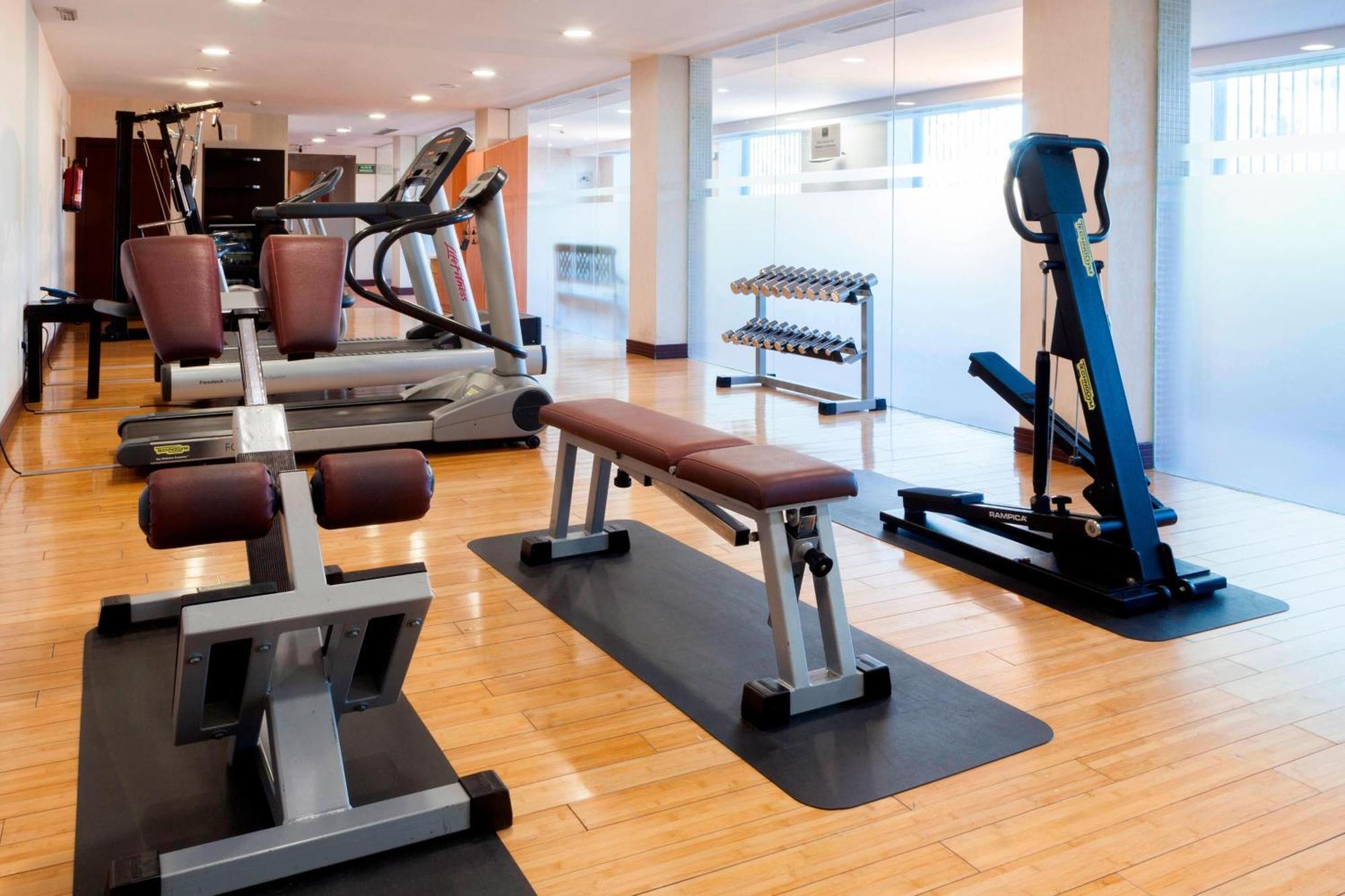 Ac Hotel Palacio De Santa Ana By Marriott Valladolid Exteriér fotografie A gym